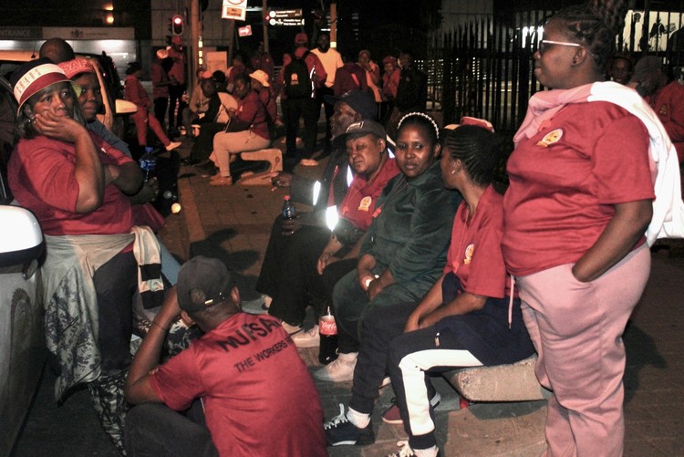 Workers hold vigil outside Gauteng health department, demanding permanent jobs